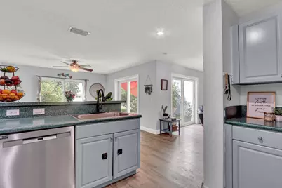 3300 Commodore Court, West Palm Beach, FL 33411 - Photo 15