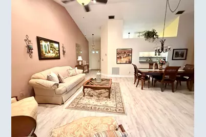 5878 Parkwalk Circle W, Boynton Beach, FL 33472 - Photo 9