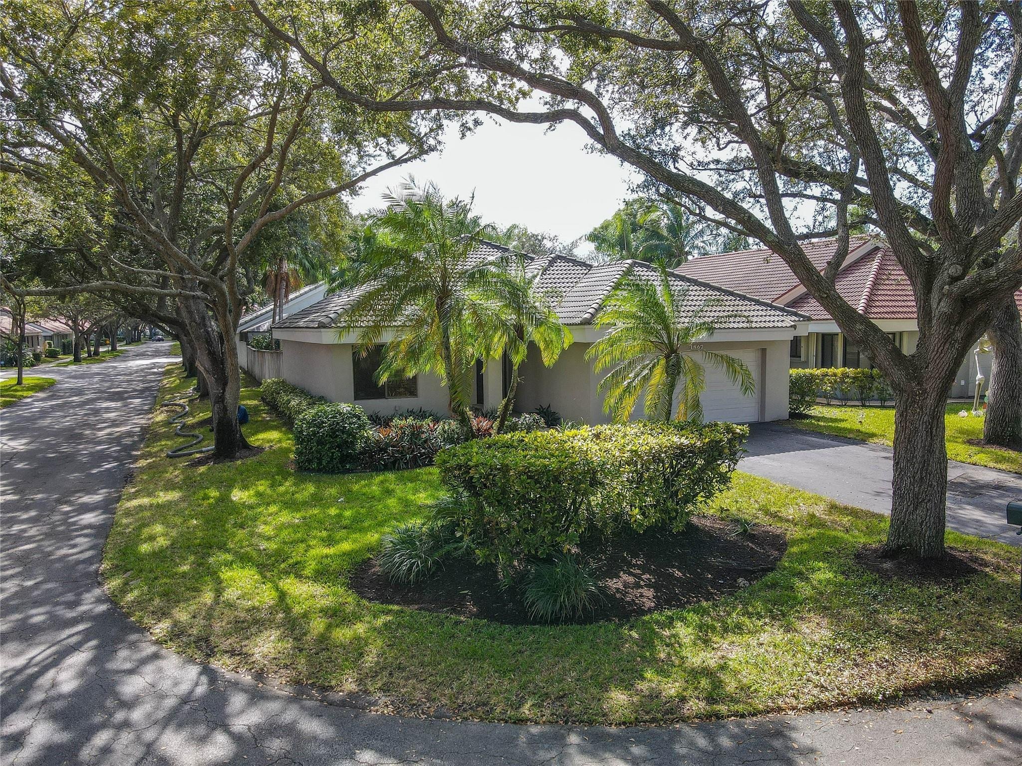 1867 NW 99th Ave - 1867 NW 99th Ave, Plantation, FL 33322 Luxury Property | Jose Angel Pina