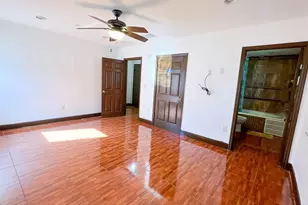 12255 NW Miami Ct, North Miami, FL 33168 - Photo 11