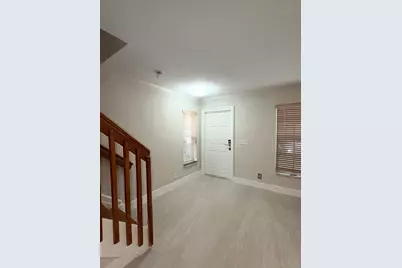 816 Summit Lake Drive, West Palm Beach, FL 33406 - Photo 3