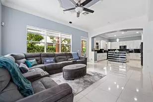 658 Cresta Cir, West Palm Beach, FL 33413 - Photo 11
