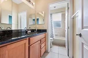 658 Cresta Cir, West Palm Beach, FL 33413 - Photo 29