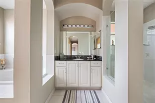 658 Cresta Cir, West Palm Beach, FL 33413 - Photo 35