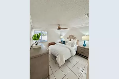 10079 Yeoman Lane, Royal Palm Beach, FL 33411 - Photo 19
