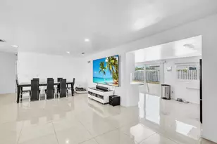 2298 NE 2nd Ave, Boca Raton, FL 33431 - Photo 15