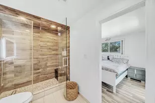 2298 NE 2nd Ave, Boca Raton, FL 33431 - Photo 23
