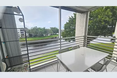 9235 Lagoon Place #412, Davie, FL 33324 - Photo 29