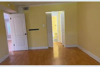7300 NW 4th Place #105, Margate, FL 33063 - Photo 5