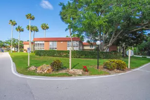 17 Vista Palm Ln, Vero Beach, FL 32962 - Photo 19