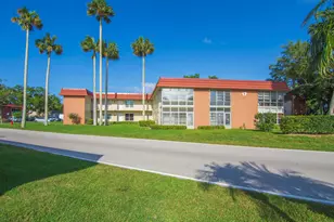 17 Vista Palm Ln, Vero Beach, FL 32962 - Photo 17