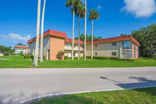 17 Vista Palm Ln, Vero Beach, FL 32962 - Photo 15