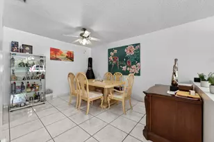 10040 SW 32nd St, Miami, FL 33165 - Photo 7