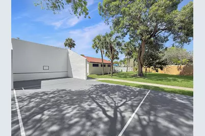 227 NW 45th Avenue, Deerfield Beach, FL 33442 - Photo 21