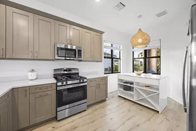 15890 Key Biscayne Lane, Loxahatchee, FL 33470 - Photo 13