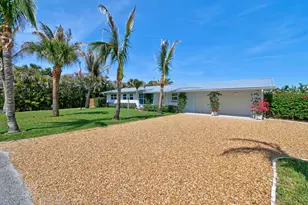 12890 SE Circle Dr, Hobe Sound, FL 33455 - Photo 9