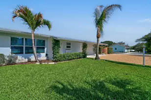 12890 SE Circle Dr, Hobe Sound, FL 33455 - Photo 9