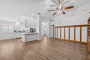 918 SW Balmoral Trce, Stuart, FL 34997 - Photo 7