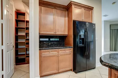 670 Edgebrook Lane, West Palm Beach, FL 33411 - Photo 7