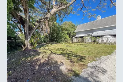 953 NE 37th Street, Oakland Park, FL 33334 - Photo 7