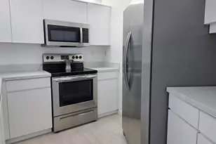 3888 Victoria Dr, West Palm Beach, FL 33406 - Photo 3