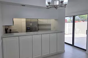 3888 Victoria Dr, West Palm Beach, FL 33406 - Photo 5