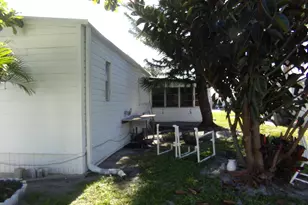 6385 Cypress Ln, Atlantis, FL 33462 - Photo 29