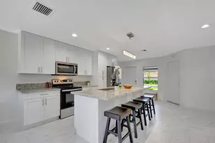 3868 Patio Ct, Palm Springs, FL 33461 - Photo 19