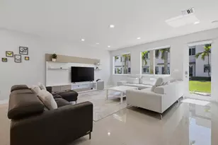 6642 NW 103rd Pkwy, Doral, FL 33178 - Photo 5