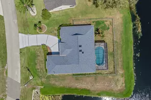 1902 SE Gaskins Cir, Port Saint Lucie, FL 34952 - Photo 9