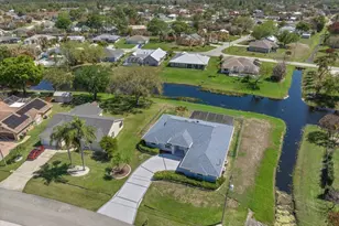 1902 SE Gaskins Cir, Port Saint Lucie, FL 34952 - Photo 21