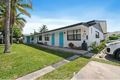 739 NE 13th Court #Unit 2, Fort Lauderdale, FL 33304 - Photo 5