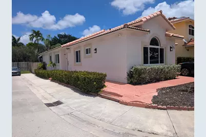 128 Danielle Court, Weston, FL 33326 - Photo 3