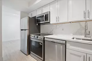 511 Bayshore Dr, Fort Lauderdale, FL 33304 - Photo 3