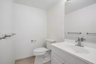 511 Bayshore Dr, Fort Lauderdale, FL 33304 - Photo 13