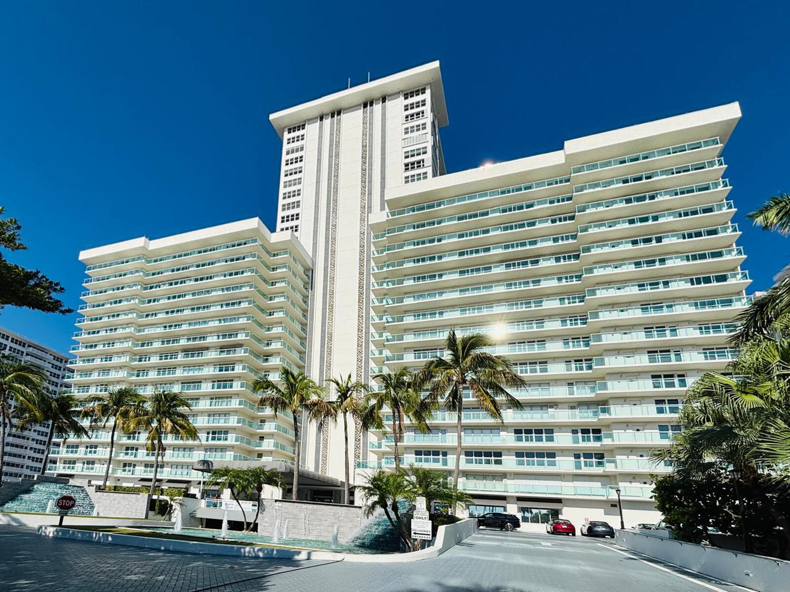 3900 Galt Ocean Dr #608 main architectural view