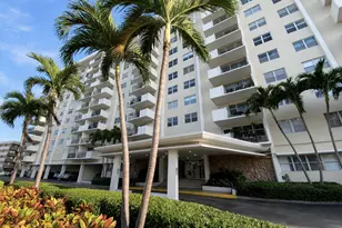 401 Golden Isles Dr, Hallandale Beach, FL 33009 - Photo 17