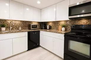 401 Golden Isles Dr, Hallandale Beach, FL 33009 - Photo 5