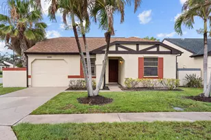 2242 SE Breckenridge Cir, Port Saint Lucie, FL 34952 - Photo 1