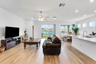 5783 SE Sky Blue Cir, Stuart, FL 34997 - Photo 5
