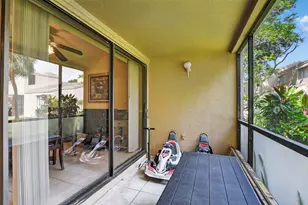1061 NW 13th St, Boca Raton, FL 33486 - Photo 25