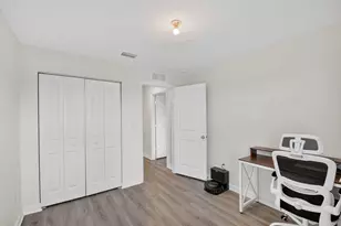 6933 N Harbours Edge Ave, Lake Worth, FL 33467 - Photo 31