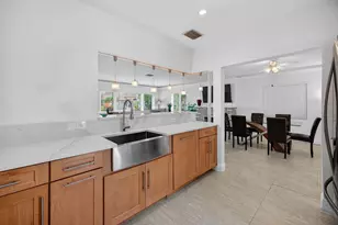 283 Imperial Ln, Lauderdale by the Sea, FL 33308 - Photo 15
