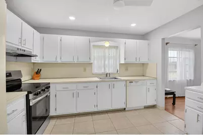 6068 VÃ­a Diana, Delray Beach, FL 33484 - Photo 15