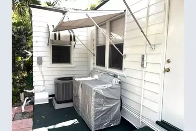 44 SW 5th Street, Dania Beach, FL 33004 - Photo 37
