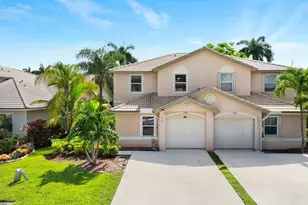 10569 Pelican Dr, Wellington, FL 33414 - Photo 1