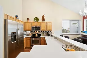 10569 Pelican Dr, Wellington, FL 33414 - Photo 5