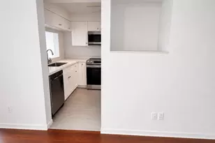 718 NW 92nd Ave, Plantation, FL 33324 - Photo 7