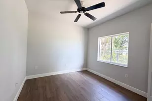 453 N Deerfield Ave, Deerfield Beach, FL 33441 - Photo 11