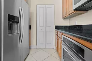 16102 Emerald Estates Dr, Weston, FL 33331 - Photo 57